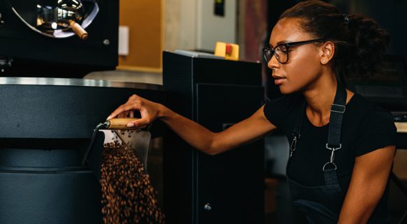 Photo of barista woman working